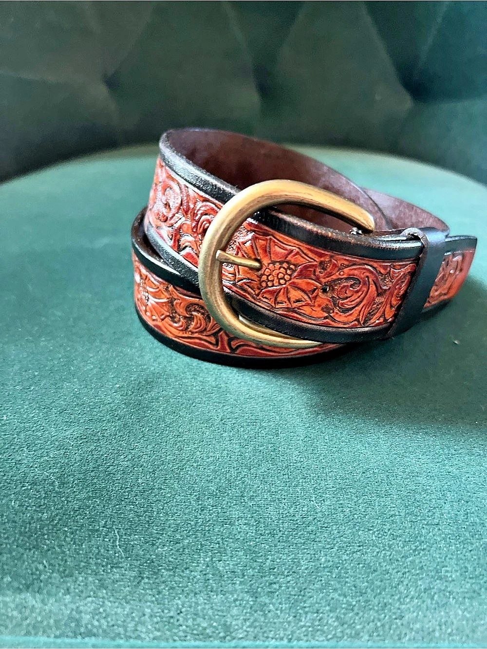 Vintage Hand Tooled Floral Western Leather-Belt Brown & Black with Brass Buckle.